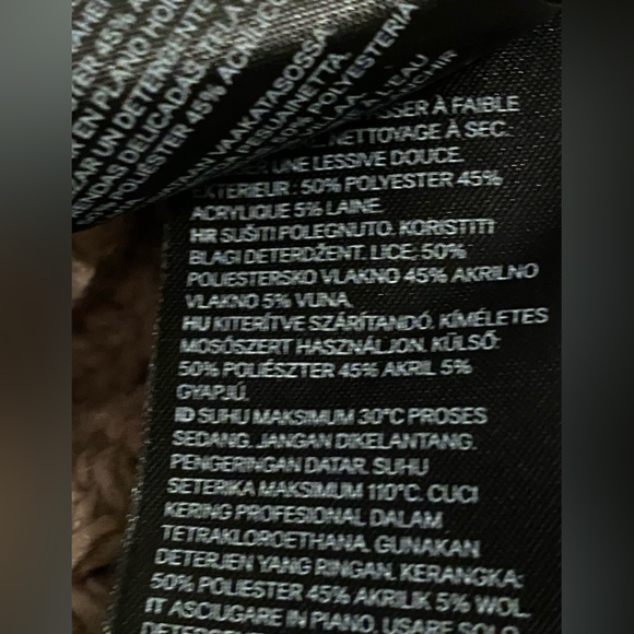 H&M Cable Knit Cropped Sweater M - Picture 9 of 9